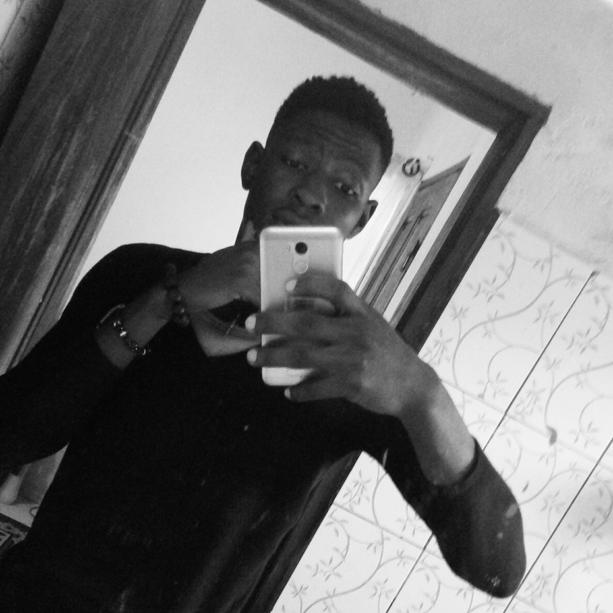 hahilus_'s tweet photo. #NouvellePhotoDeProfil https://t.co/quuVA98xcc