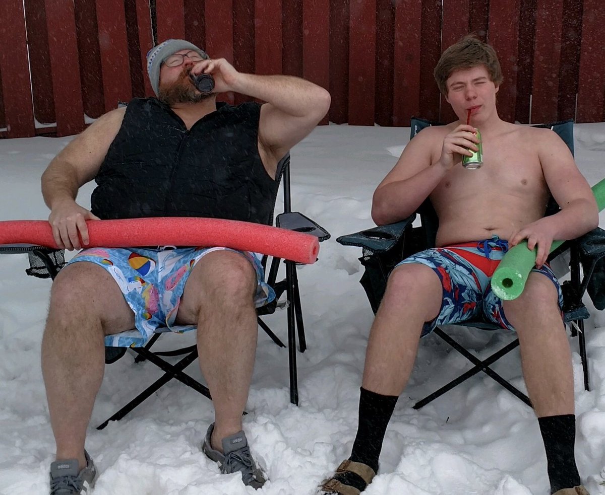 erickson_judy's tweet photo. How we’re spending #springbreak in Minnesota https://t.co/yxLYbCLq3o