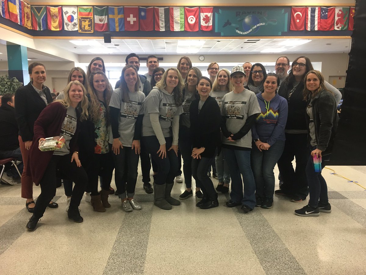 LearnerVCBates's tweet photo. Couldn’t provide PD for hundreds of teachers without our presenters!! For teachers, by teachers... #techconnect4 @AuburnSD https://t.co/p8vdSqLmvd