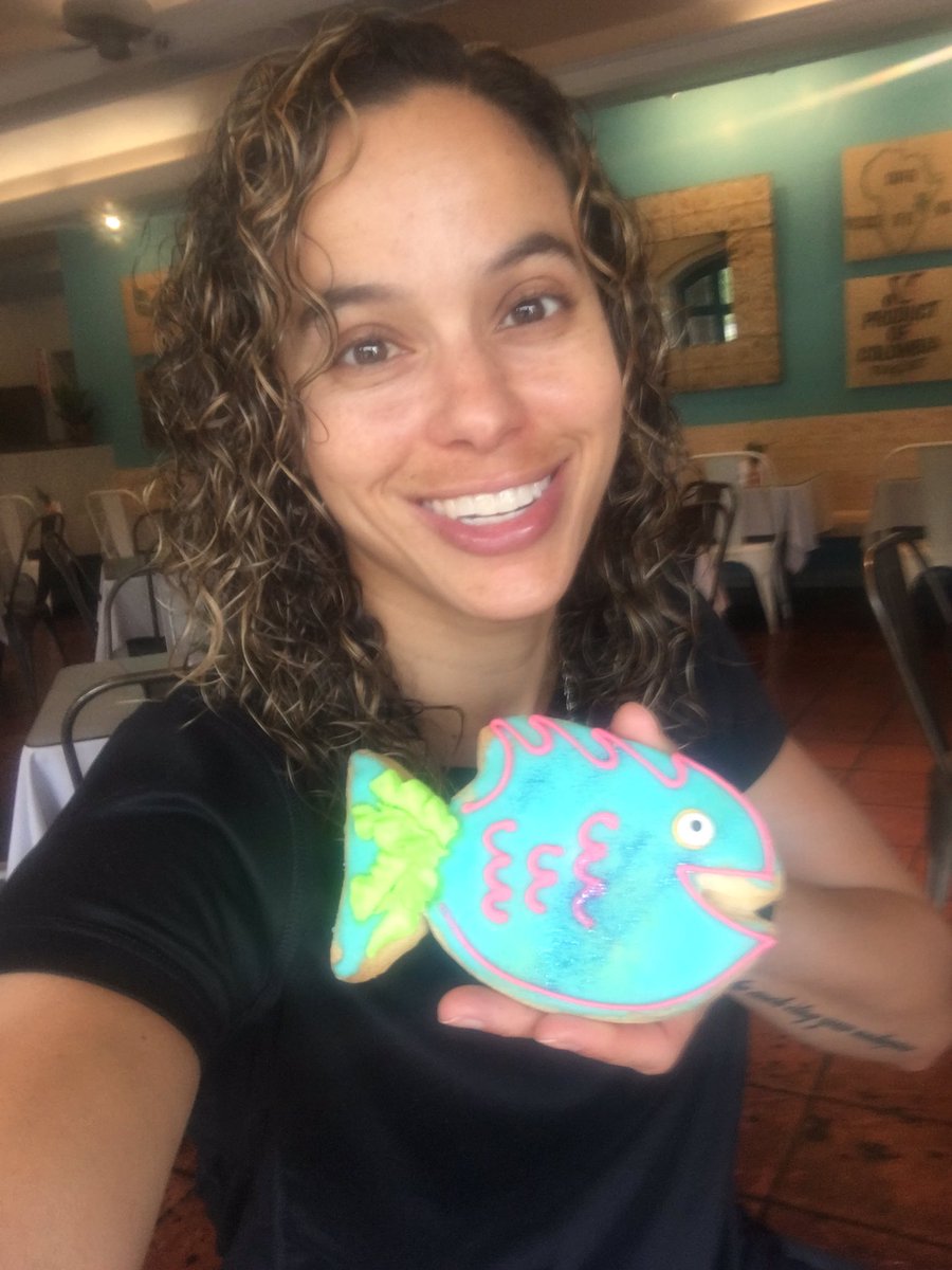 ndunson24's tweet photo. Happy Spring Break! ๐ #hesters #shortbreadcookies #springbreak2019 https://t.co/iQHwlKzwqq