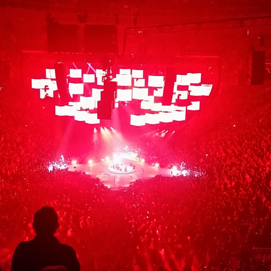 horsebookends's tweet photo. @MetallichatPod here's my contribution! #MetInKC https://t.co/GDjxIjf8Tn