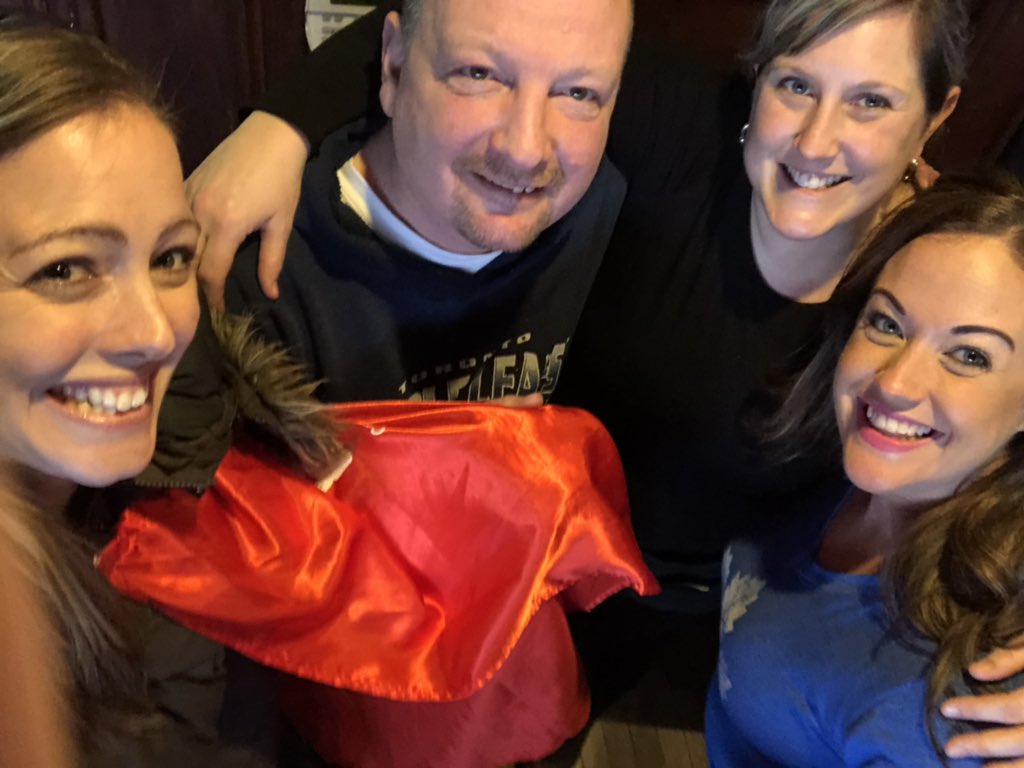 Thank you to the awesome <a href="/MagwyersPub/">Magwyers Pub</a> who held a fundraiser for #capesforkids!