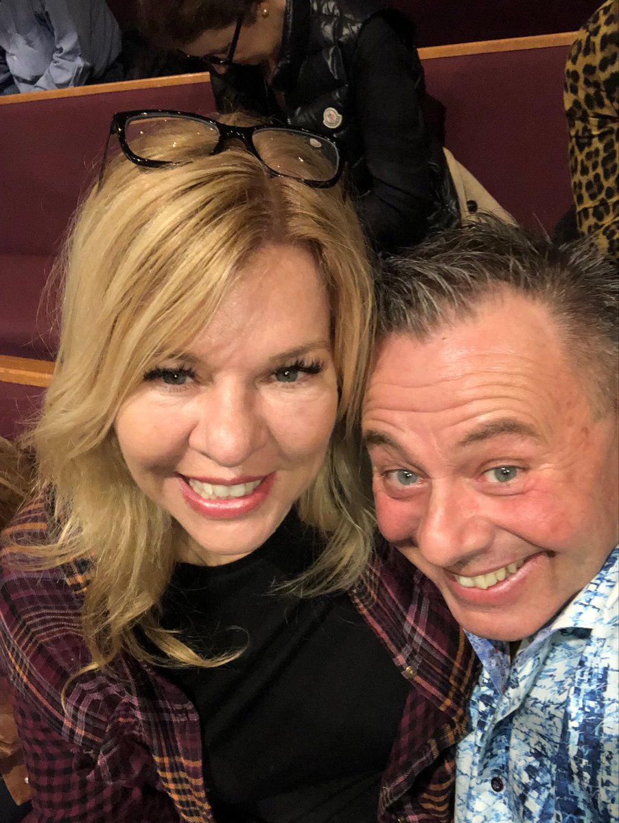 ⁦<a href="/opry/">Grand Ole Opry</a>⁩ check this out. ⁦<a href="/c_honsberger/">Barbara Honsberger C</a>⁩ is with ?  Lol.