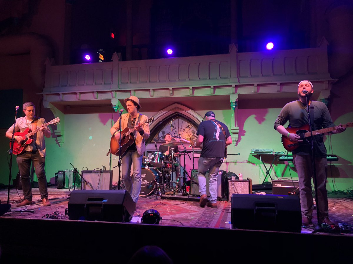 MBrooESQ's tweet photo. An evening with the @MidwesternBand. https://t.co/OI3ve2Aesl
