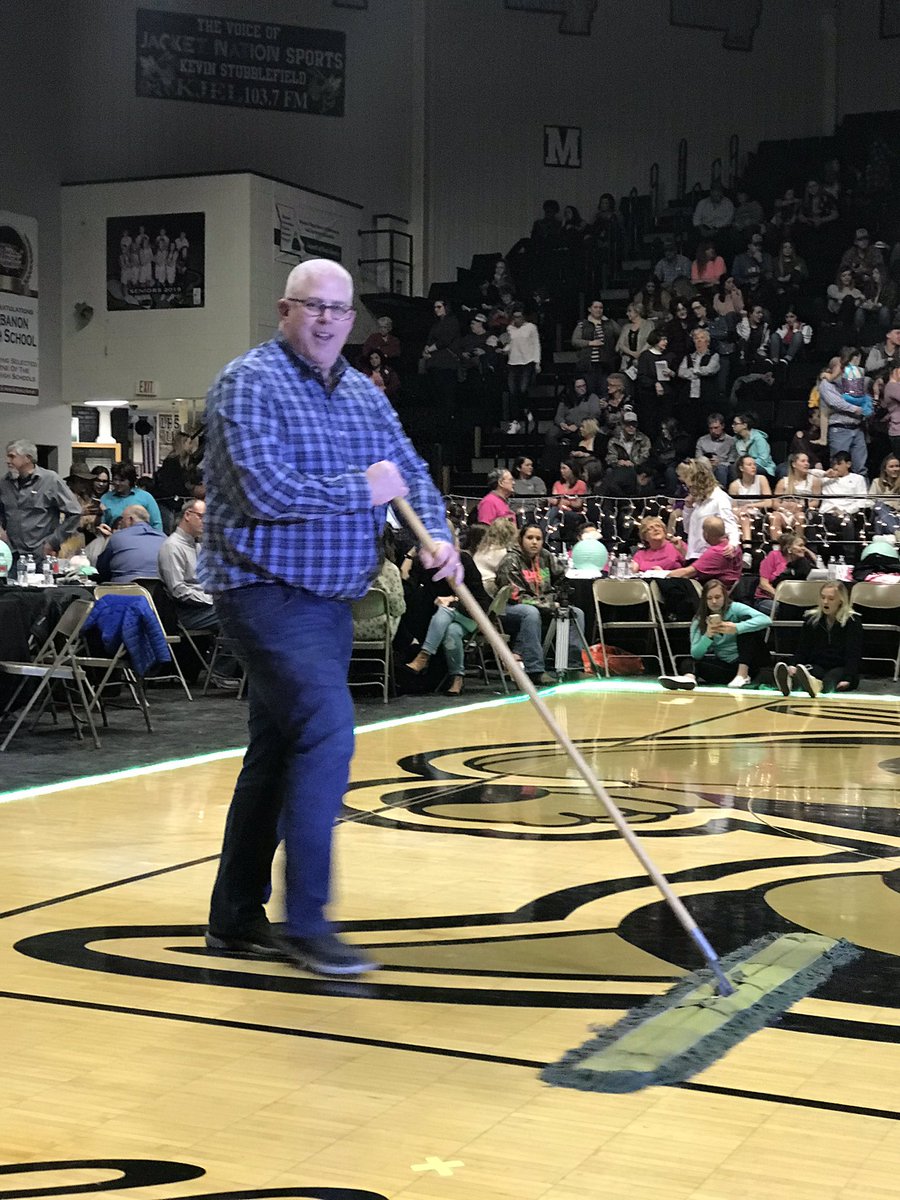 <a href="/BradC_Armstrong/">Brad Armstrong</a> found his way to the dance floor!  It was a clean sweep! <a href="/LHSDWTS/">LHS DWTS</a>