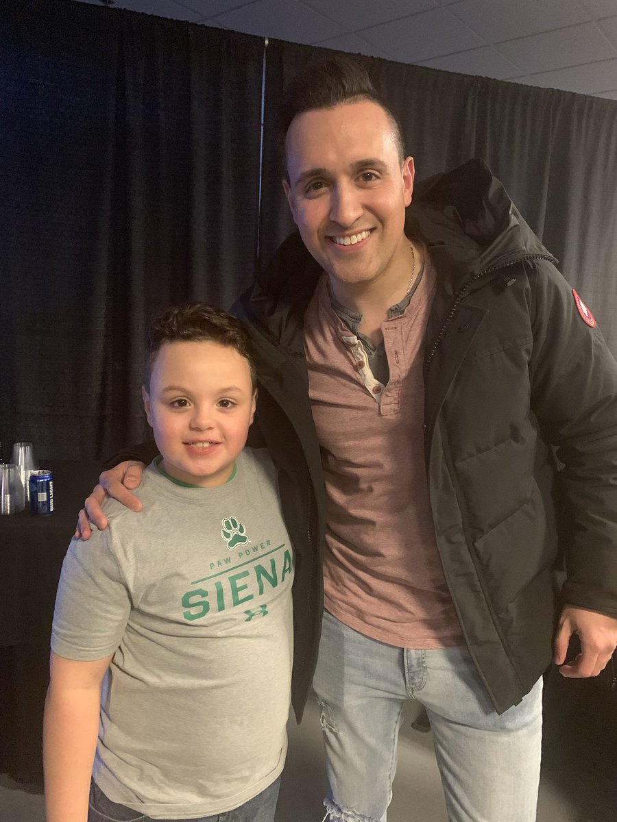 Great seeing <a href="/SolomonSyed/">Solomon Syed</a> at the @SienaCollege <a href="/MAACSports/">#MAACSports</a> tournament. Let’s go Siena!!!