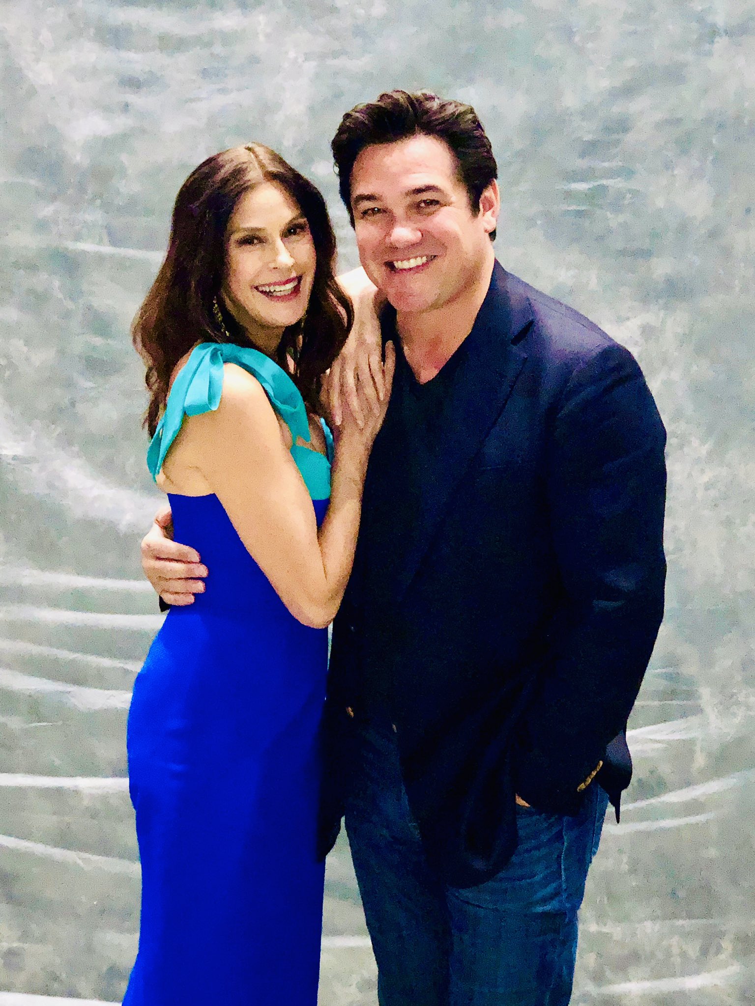 deadline Romantik Anmeldelse Lois & Clark on Twitter: "Dean Cain and Teri Hatcher are both looking  strong after 22 years since the very last episode of Lois and Clark.  #superstars" / X