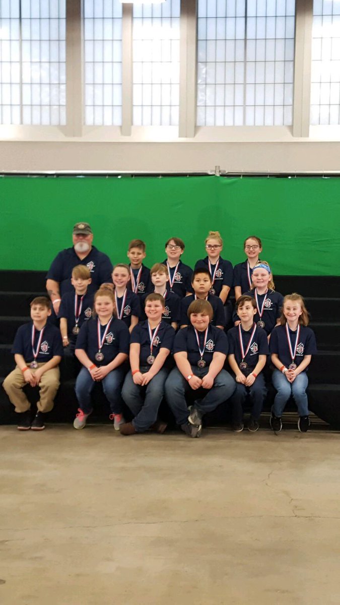 Way to shoot straight Archery Team!  Scored 2717 at State today!