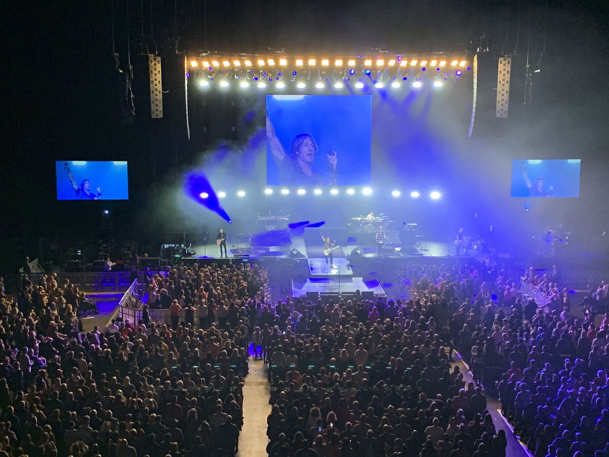 feliveaudio's tweet photo. Finishing day two of @C2CGlasgow with the legend that is @KeithUrban #C2C2019 #c2cglasgow #glasgow #ssehydro #KeithUrban https://t.co/YWFQB4XRbn