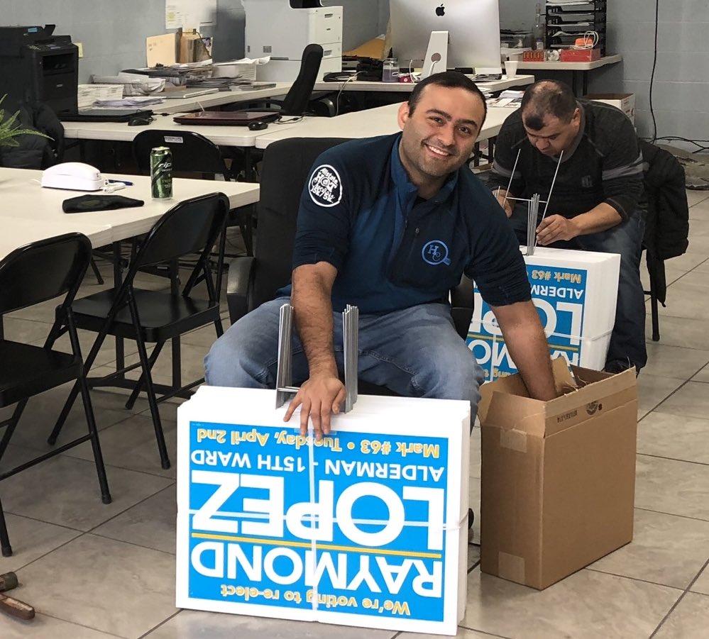 RaymondALopez's tweet photo. A little rain can’t stop our progress with real 15th Ward residents showing me love!
#TrueCoalition #chi15 #BetterTogether
💪🏻💪🏼💪🏽💪🏾💪🏿 https://t.co/aupzo9XGVN