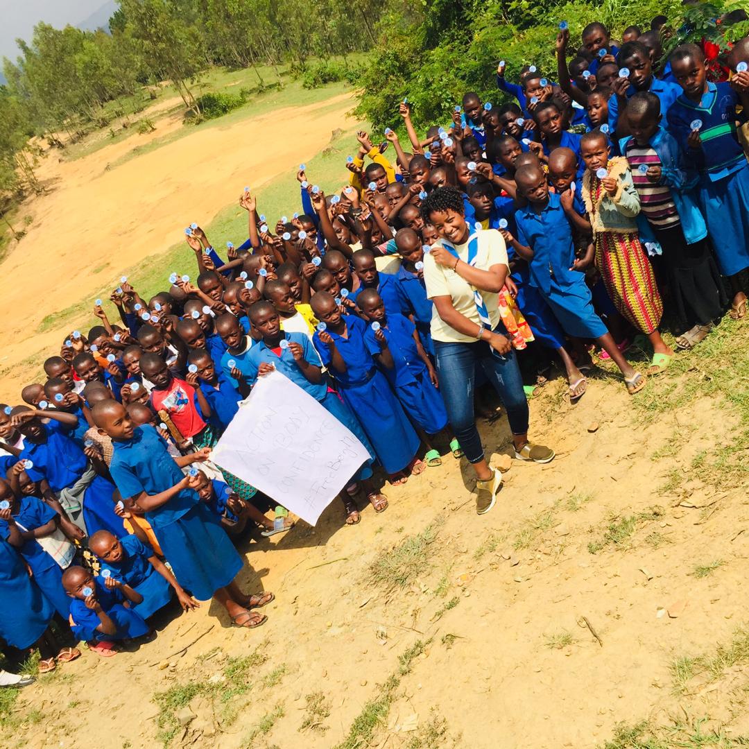 guidesrwanda's tweet photo. Today kick started an "Action on Body Confidence" week 🥁 We had 320 girls and boys from two districts in the Western Province of Rwanda. Girls also had a learning session on how to make reusable sanitary pads. Awesome, right?!! #ABCweek #FreeBeingMe https://t.co/lACXTomJbL