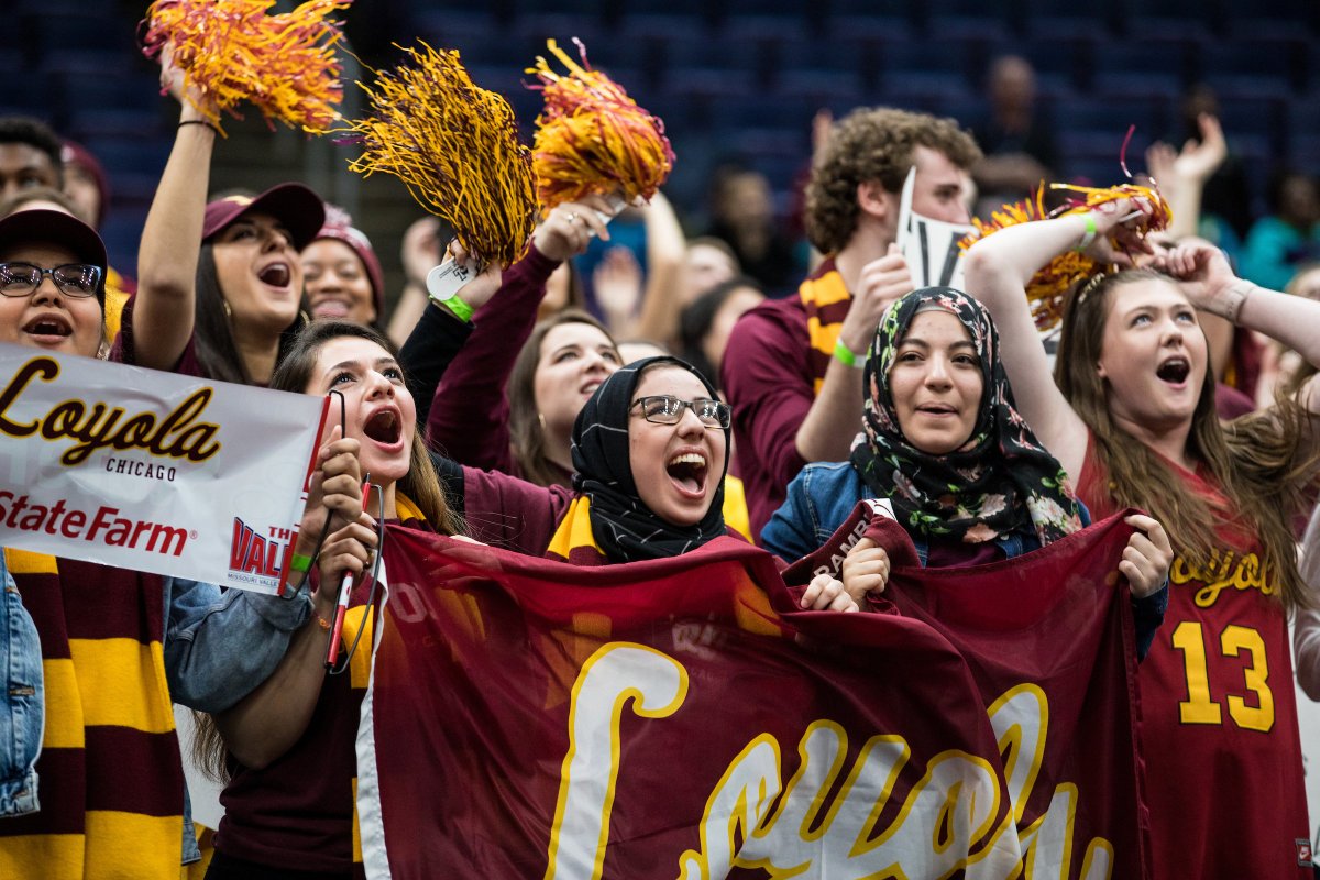 LoyolaChicago's tweet photo. Ramblers, you've done us proud. Thank you for bringing the Loyola family together around another inspiring season. ❤️🐾💛

@RamblersMBB @LoyolaRamblers #OnwardLU https://t.co/fRNVf4ZGKw