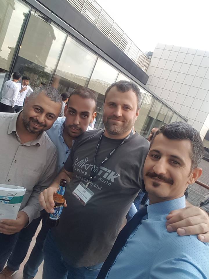 Seyhun Oğuz, Cem Bülent Ünsal ile birlikte Titanic Hotels İstanbul'da.
17 Ekim 2018 · İstanbul · 
Mikrotik mum 2018 istanbul