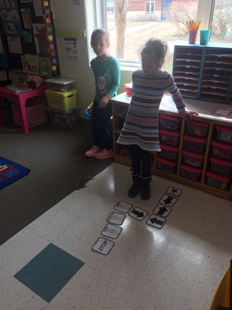 cmaquilina_'s tweet photo. Had a great time introducing #CodinginK with @mslynnkg! 🙌🏼Thanks to @Kadieenglish for the idea and help prepping!! Can’t wait to continue next week! @ShadyAtTheGrove #LifeReady #ESInnovates https://t.co/awOeZzRfCR