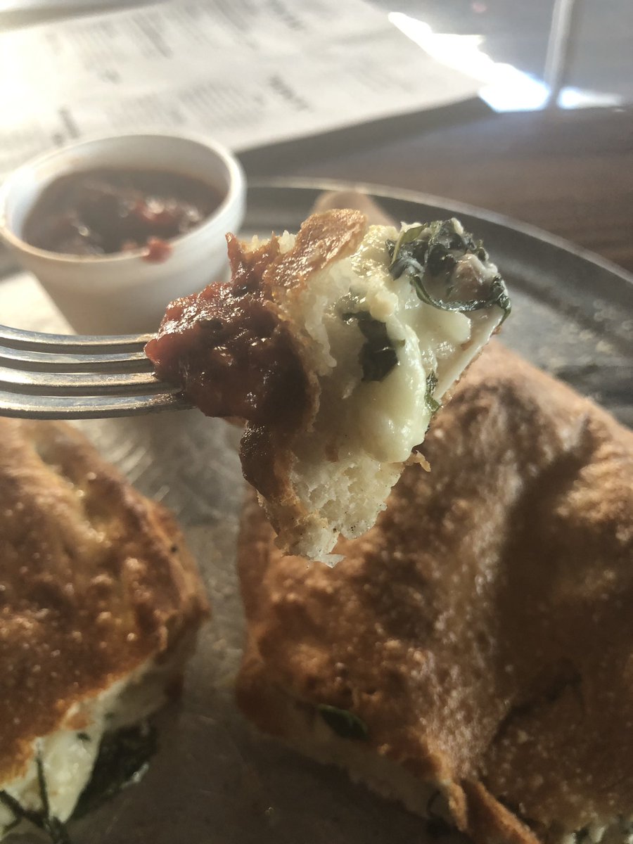 KA_Carlton's tweet photo. I will kill all vampires tonight with my breath....#Calzone #Ricotta #Cheese #Spinach #Basil #ExtraGarlic #Momos #Amazing https://t.co/e4gb8rbUDB