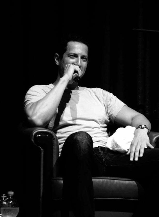 PiliTF's tweet photo. #SashaRoiz #FedCon26 Bonn, Germany. June 2017
Photo by BiniLube https://t.co/ik3LtBsKdZ