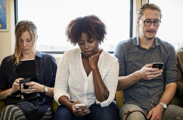 kyledoss's tweet photo. Cell Phone Addiction &amp; the Human Need to Conform https://t.co/e1d4jYtMlI https://t.co/NsgOAYI1Eg
