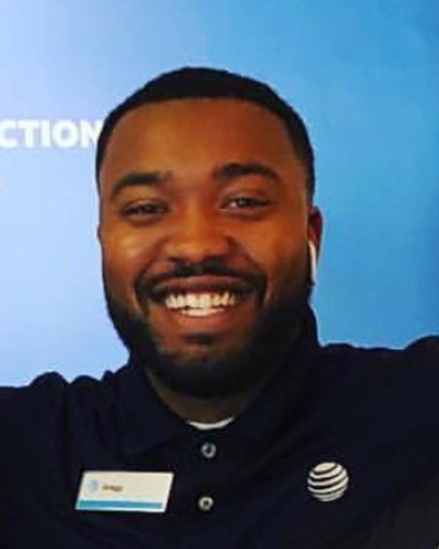 AtxMopac's tweet photo. Gregory, our newly promoted asm, is celebrating his 4 year service anniversary with @att today! Thank you for all you do for the @connectatmopac team and our customers! #serviceanniversary #hollandheroes #stxspeaks https://t.co/Cb2b7jtWjX