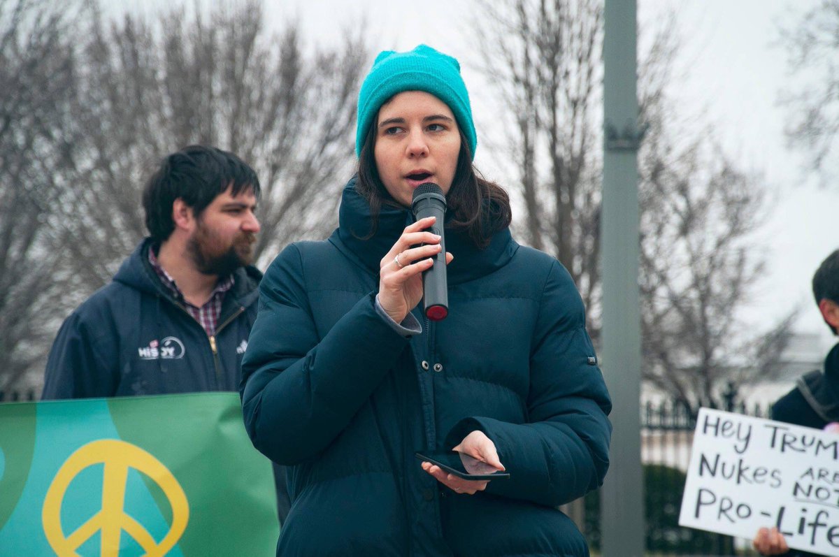 RehumanizeIntl's tweet photo. Some photos from this morning's Vigil to End the Nuclear Danger.
#ProPeaceProLife https://t.co/GsbOiShEGg