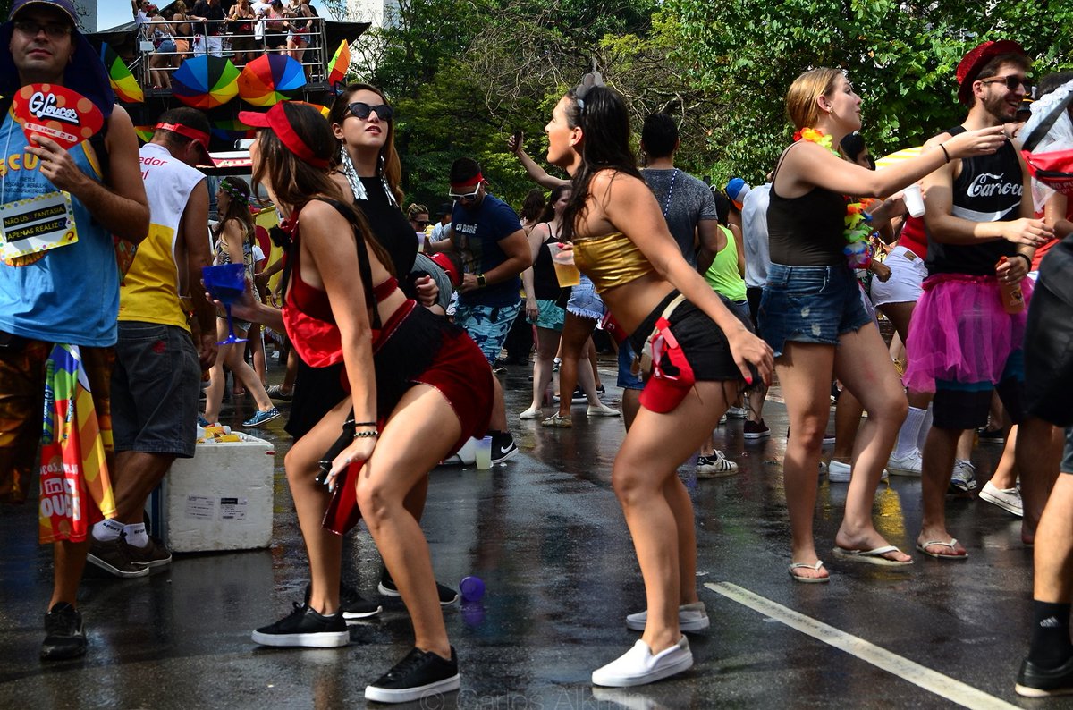 CarlosAlk's tweet photo. Alguns momentos do pós-carnaval na Avenida Berrini - São Paulo:
Mais em https://t.co/CHr7CkHDnP
#Photography #CarnavalBerrini #BrooklinSP #BrooklinNovo #Carnaval #Carnival #CarnavalBrazil #Carnaval2019 #Carnavalderua #CarnavalSP #bloquinho #bloquinhos #BlocoVoudeTaxi #folia https://t.co/se3kZjWiPO