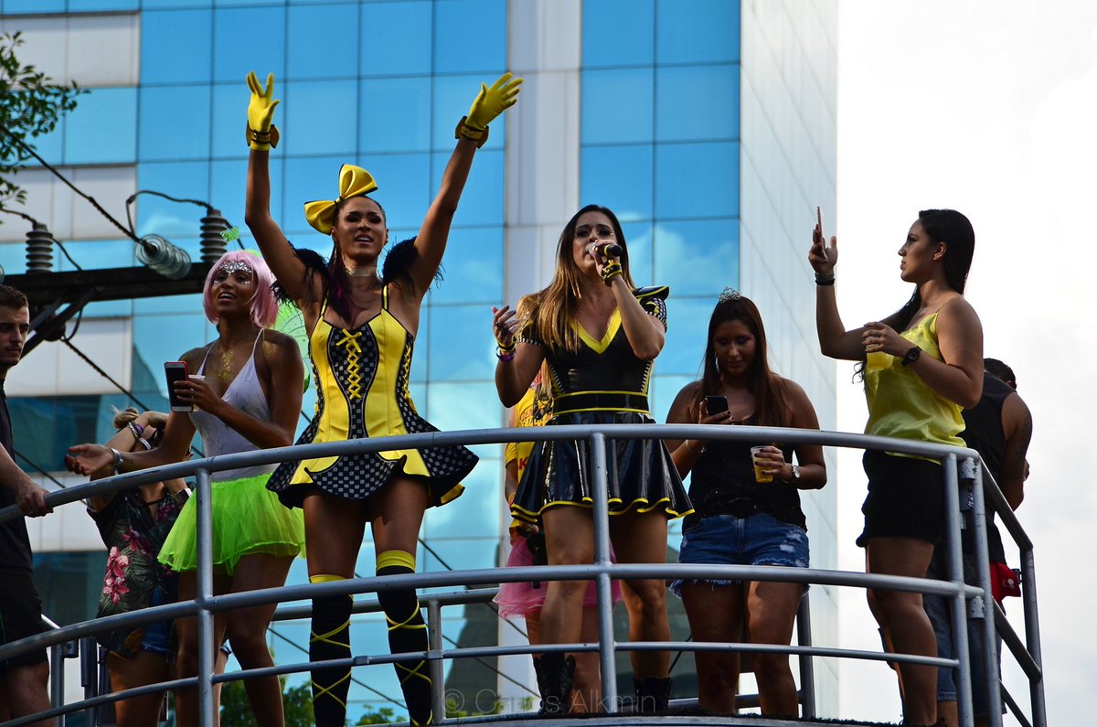 CarlosAlk's tweet photo. Alguns momentos do pós-carnaval na Avenida Berrini - São Paulo:
Mais em https://t.co/CHr7CkHDnP
#Photography #CarnavalBerrini #BrooklinSP #BrooklinNovo #Carnaval #Carnival #CarnavalBrazil #Carnaval2019 #Carnavalderua #CarnavalSP #bloquinho #bloquinhos #BlocoVoudeTaxi #folia https://t.co/se3kZjWiPO