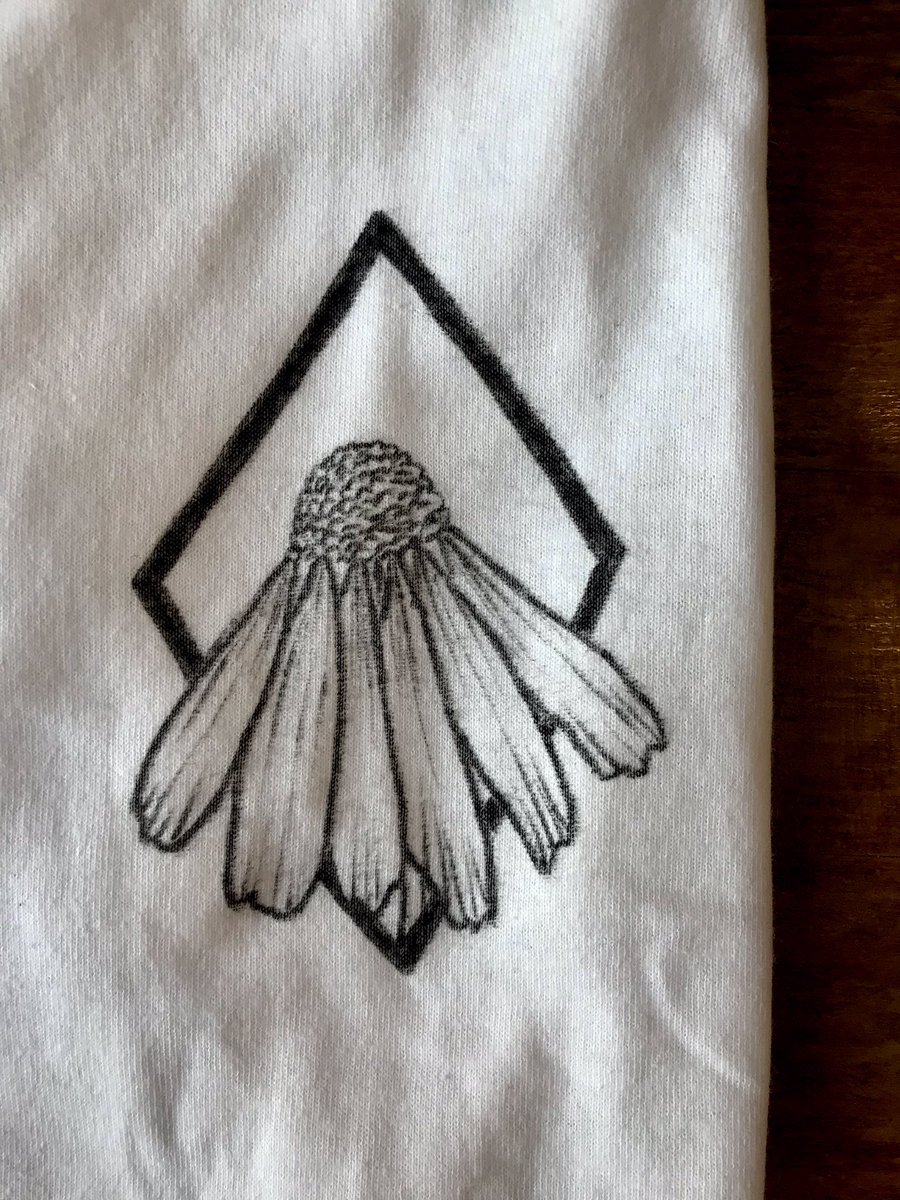 molxdefosche's tweet photo. Designed some T-shirts! Here’s one of them. Been taking orders all day. If you’re interested let me know :) https://t.co/TOtkgDUzxn