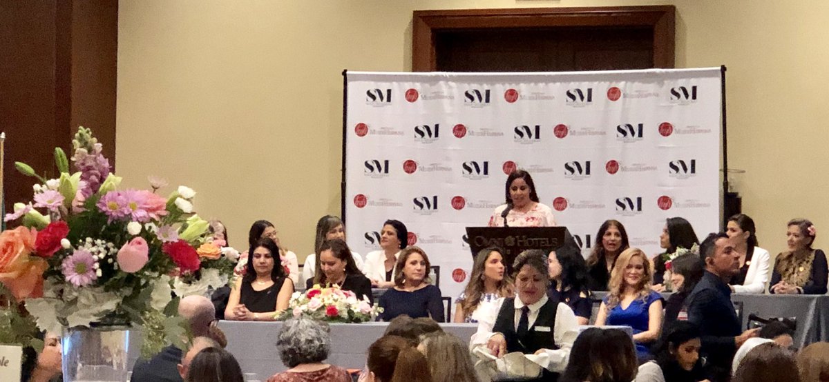 chogueTX's tweet photo. Honoring Amazing #Latina leaders in the Greater #Houston Area in Celebration of International Women’s Day 💐#TributoMujer2019 @SoloMujeresM #MujerDelAño #WomanOfTheYear @claudia_speaks 🙌🏽 #HispanasPoderosas #LatinaRoleModels💃🏽Reps #LaCongresista 🇺🇸 https://t.co/WKbgqXSkXz