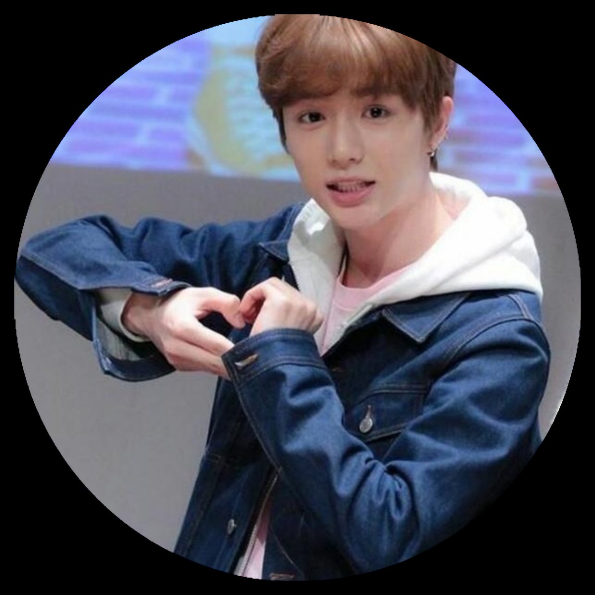 _txtofficial_'s tweet photo. Esta será la foto que se usará para el cumple de Beomgyu🎉❤️
#TOMORROW_X_TOGETHER #TXT #BEOMGYU #BigHit https://t.co/VU9vbaCfvF