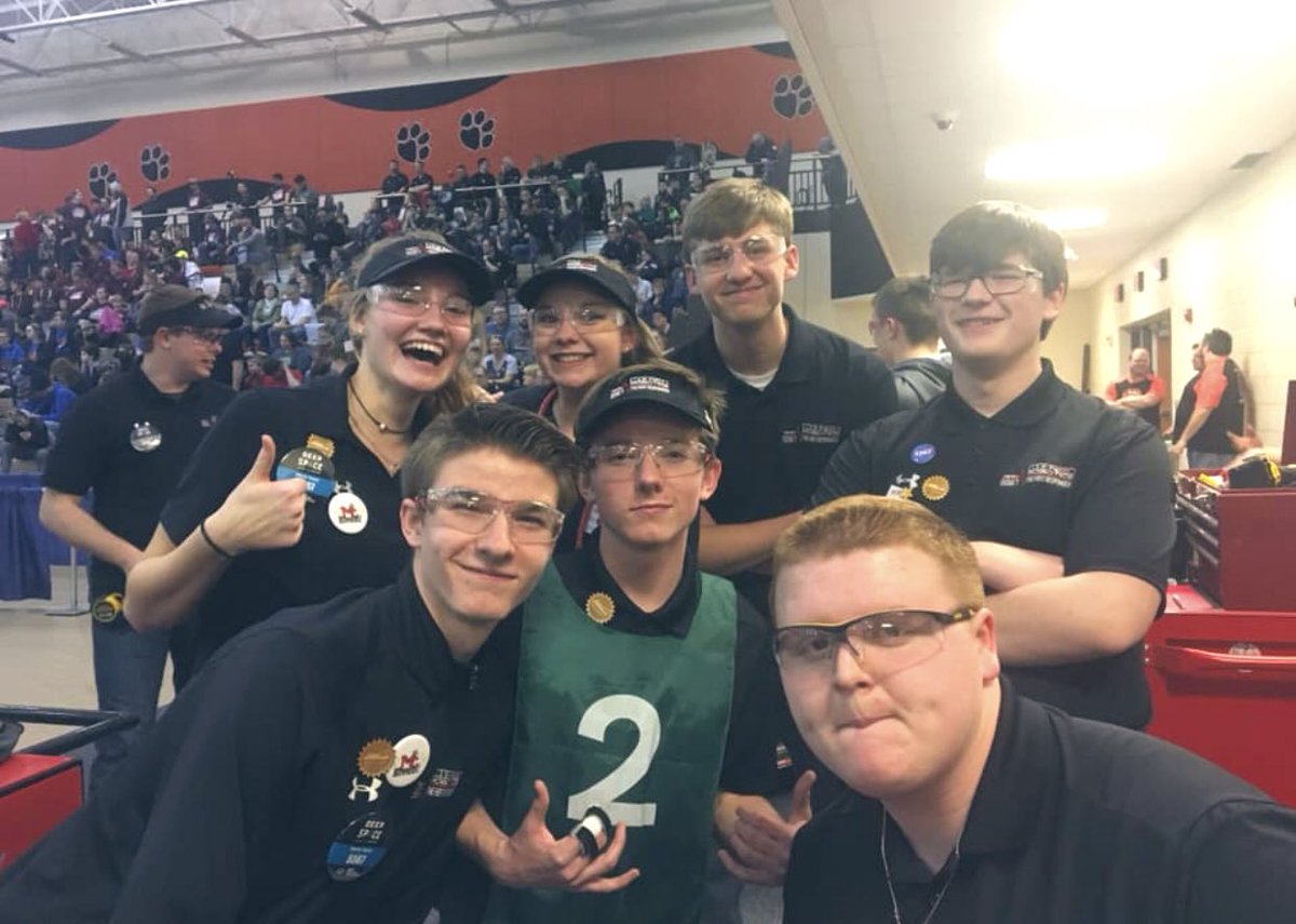 5567CodeRed's tweet photo. Guys, team 5567 and our alliance members, just won the Belleville District Competition. Thank to all of our sponsors, mentors, and supporters! And thank you @FIRSTweets for giving our team and everyone else an opportunity to do what we love. #FIRSTrobotics https://t.co/IT5BAbdEMs