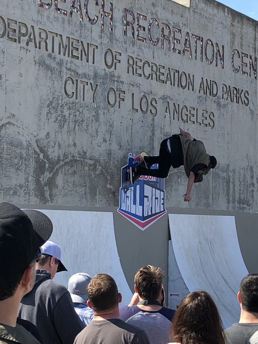 S_R_Bevilacqua's tweet photo. #Redbull #WallRide #Venice #skatepark #skateboarding #JesseMartinez https://t.co/oj0XLB2lUh