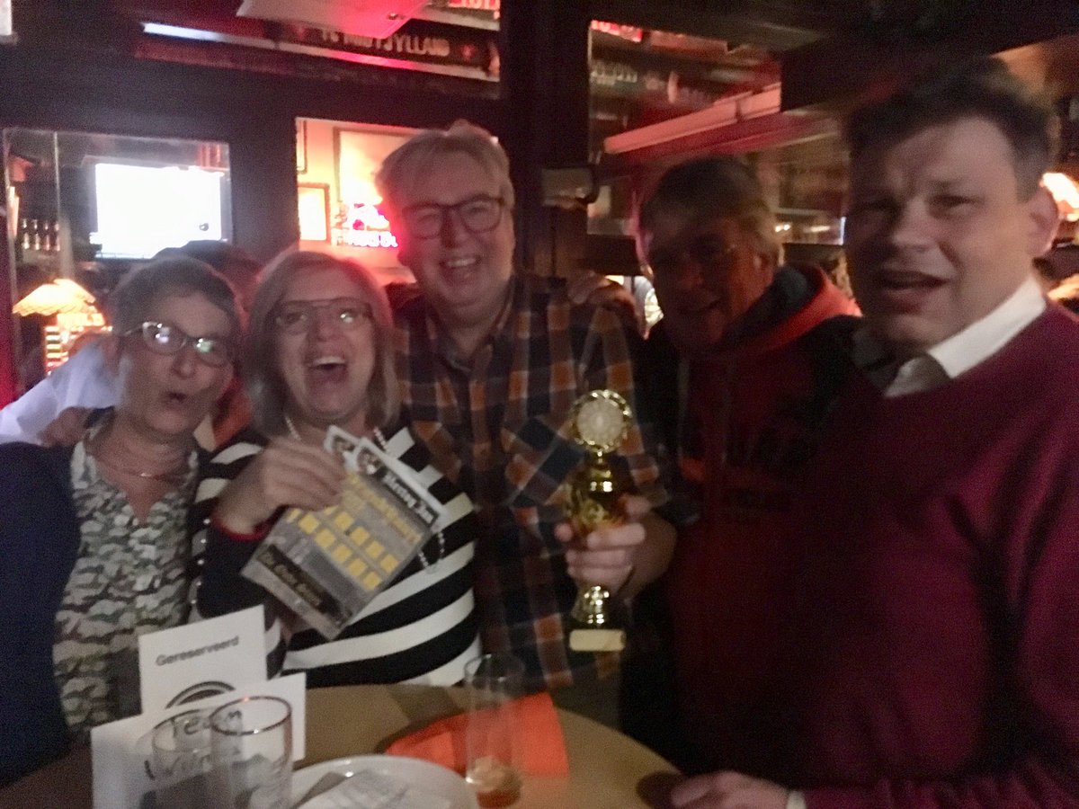 Team Wilma wint de pubquiz on café <a href="/oudesluys/">café de Oude Sluys</a> in Leidschendam!