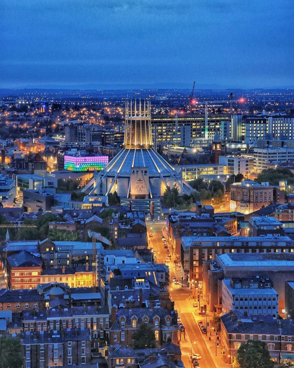 EvaRed14's tweet photo. Location : Liverpool, United Kingdom
The city at night!

#Liverpool #UnitedKingdom #travelblog #vacation #vacay #travel #exploring #travelblogger #TTOT #holiday https://t.co/Sm7wAzvRLq