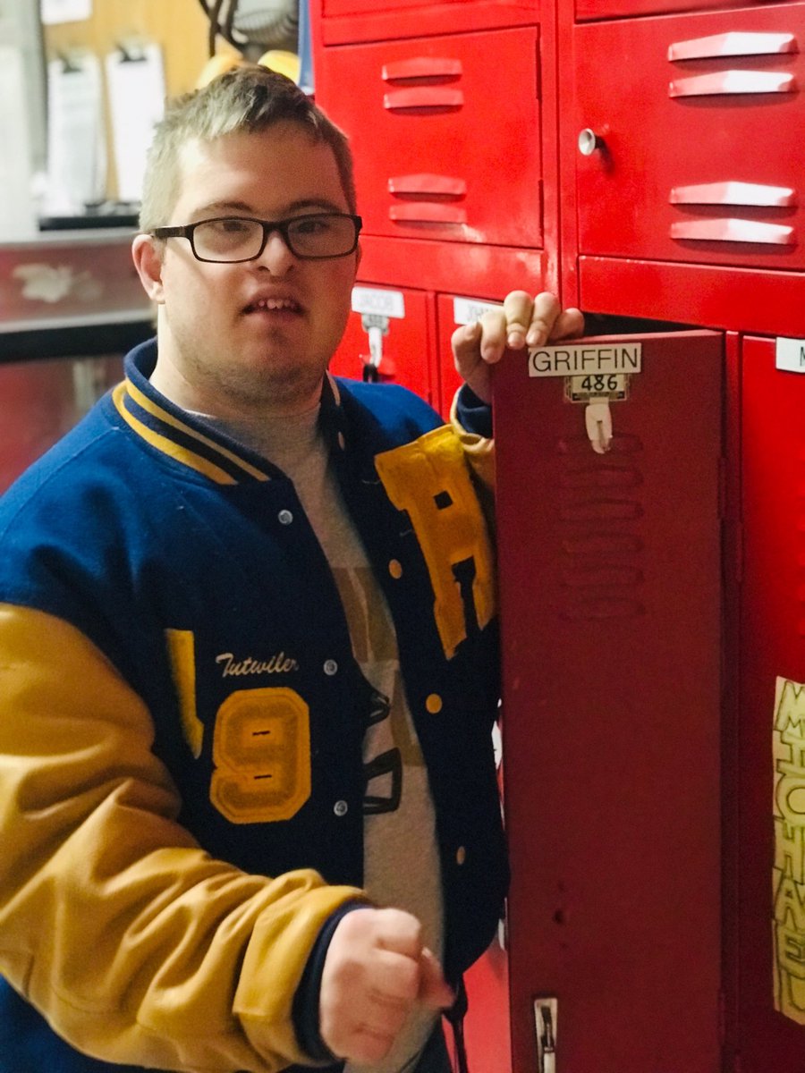UniquelyHomest1's tweet photo. The man, the myth, the legend- Griffin shows us how official his job is- name on the locker and all! 

#SpecialEducation #JobSkills #DisabilityAwareness #SuperSenior #homesteadrocks https://t.co/Siiz8Di2gX