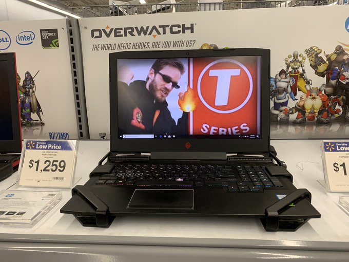 So, I was just walking through @Walmart, and came across a battle in progress...  #SubscribeToPewdipie<a class="tags" target="_blank" title="On Twitter" href="/?out=eyJ0eXAiOiJKV1QiLCJhbGciOiJIUzUxMiJ9.eyJpYXQiOjE3MjY1MjM1OTYsImlzcyI6InR3cG9ybnN0YXJzLmNvbSIsIm5iZiI6MTcyNjUyMzU5NiwiZXhwIjoxNzU4MDU5NTk2LCJyZWRpcmVjdF91cmwiOiJodHRwczovL3R3aXR0ZXIuY29tL1dhbG1hcnQifQ.7g28qBlbSrXmo_wfo0T1ET8TMUOPWaIoEcYfnBfQNRlEIKl1e_r-YuX6qEGNsW_bZynBP60mr_kAhtHp5dctiA">@Walmart</a><a href="/tag/subscribetopewdipie"class="tags"><span>#subscribetopewdipie</span></a>