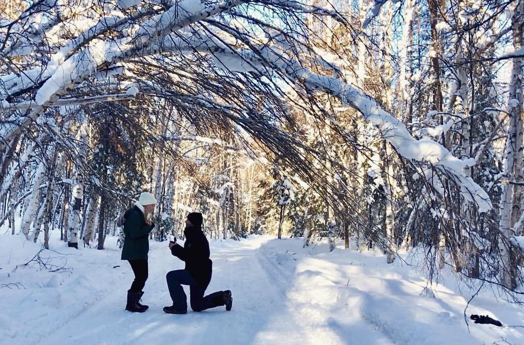 ChenaHotSprings's tweet photo. “The greatest thing you’ll ever learn is just to love and be loved” -Eden Ahbez ❄️❤️⠀
⠀
#love #engaged💍 #lovedestination #chenahotsprings #resort #alaska #fairbanks ⠀
⠀
Reposting @randa_c https://t.co/BAHVbiuFKU