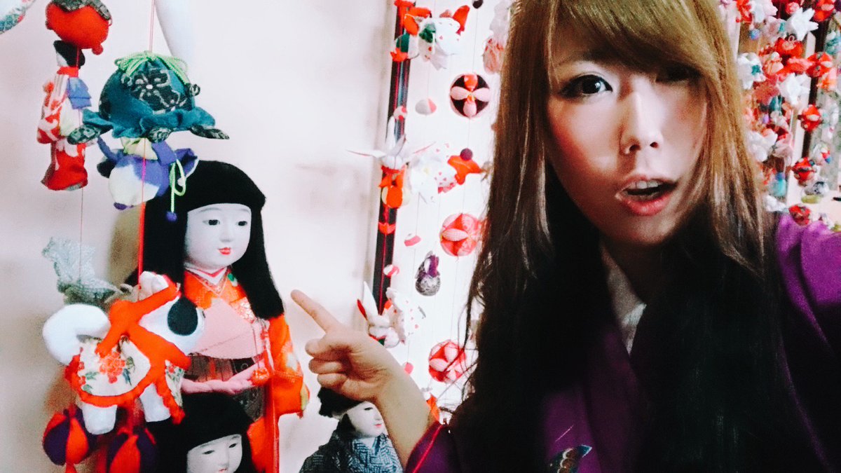 #清洲城
#ひな飾り

一年ぶりの紙芝居はセリフが飛んでいた💦

雨だけど室内は暖かいぞ(о´∀`о)ノ
是非ー✨