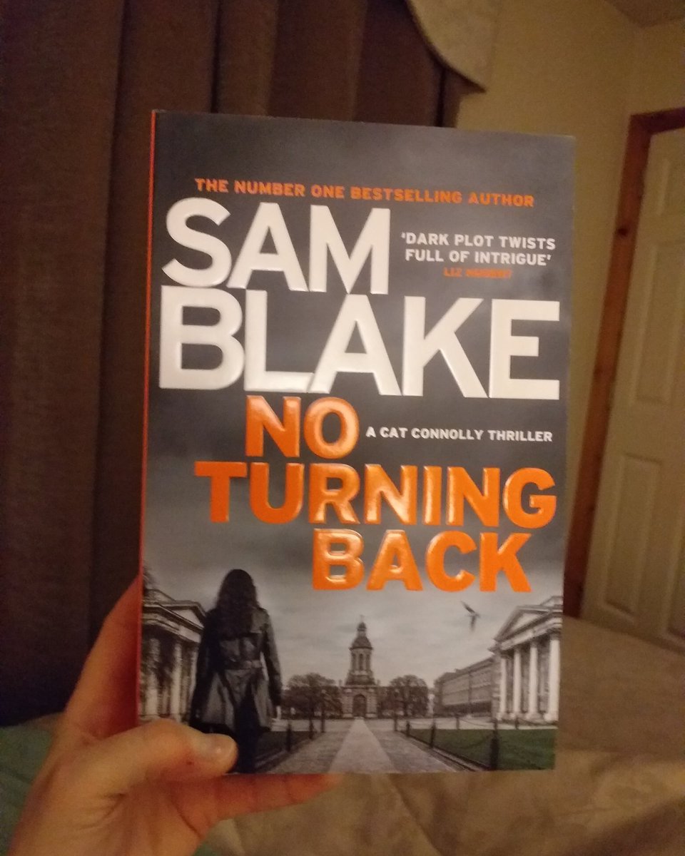 CelesteMcCreesh's tweet image. Still sticking by getting through books that are on my TBR Pile so I've picked up #NoTurningBack by @samblakebooks, delighted to be catching up with Cat Connolly yet again as loved #LittleBones &amp;amp; #InDeepWater 👌 @samblakebooks just keeps getting better &amp;amp; better with each novel 👍