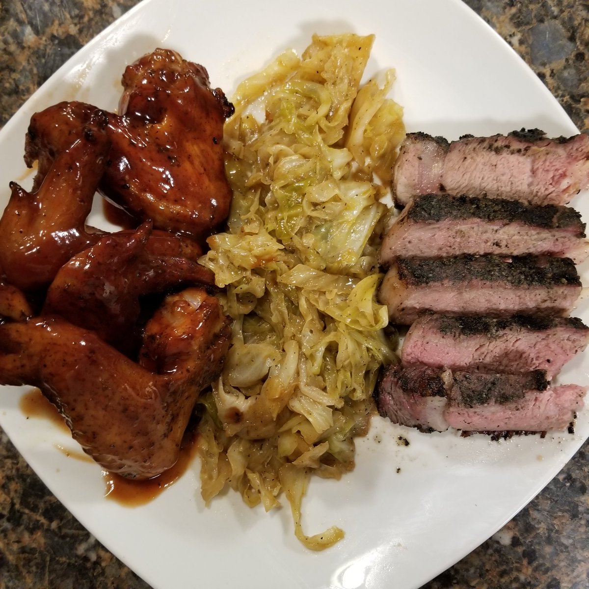 darrenwcarter's tweet photo. #BBQ #Chicken, #tomahawksteak and #cabbage. Steak &amp; chicken cooked on @PitBarrelCooker. Anyone hungry?

#Cleveland #thisiscle #theland #backyardpitmaster #happyplace #flintstoneapproved #grillingseason #bbqfamily #bbqfam #bbqfoodie https://t.co/I3AKARA5Nf