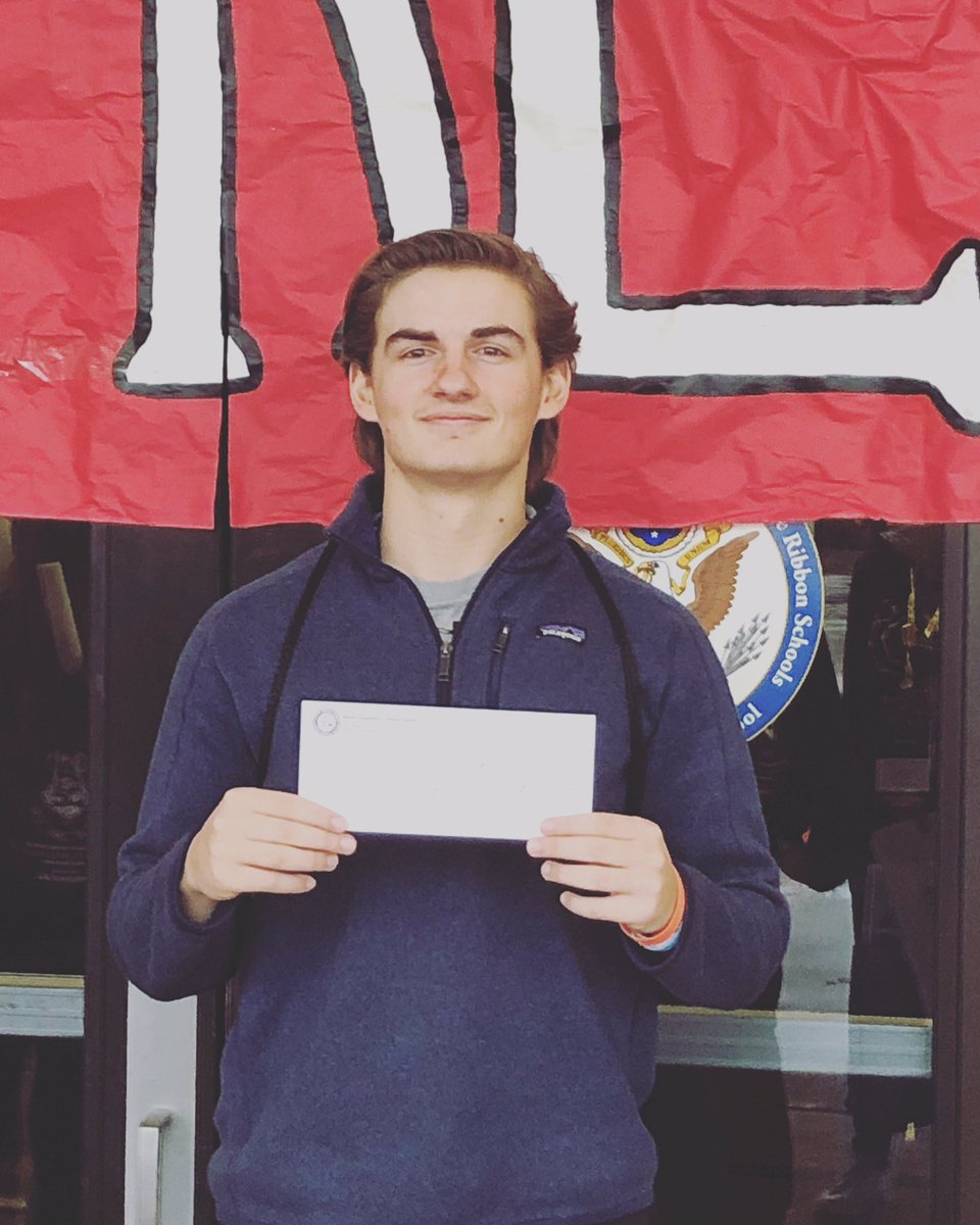 ValleyParkSTUCO's tweet photo. CONGRATS to Ethan Schmitt, our President Elect for next year!!! for winning the Mel Guemmur Memorial Scholarship🌟 allowing him to attend the MASC Summer Leadership Workshop in FLUTON for free!! Congratulations ETHAN!!🎊 #mascstate19 https://t.co/ah7FVhufcQ