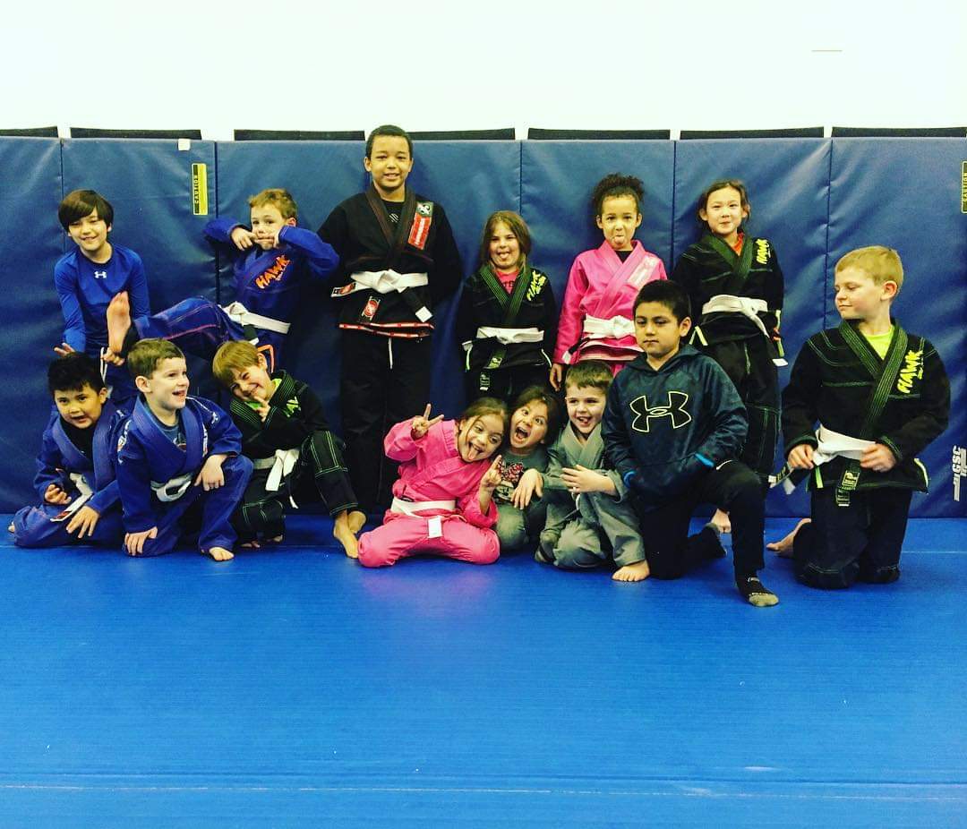 CSMMA1's tweet photo. Our youth program offers classes six days a week for children 5 y/o and up. Your kids will learn Boxing 🥊 Kickboxing 👊 Wrestling 🤼‍♂️ BJJ 🥋 Contact us for a FREE Week of classes! #DownersGroveYouth https://t.co/39k8HKM9UU