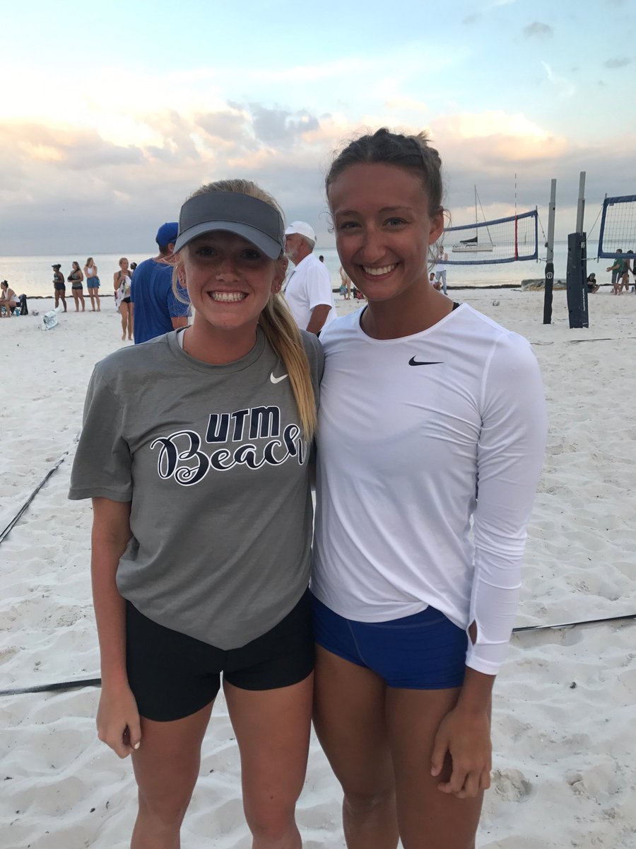 ljraiders's tweet photo. When BA ballers collide during the beach season ... 💙💙
⁦@my_girl_c_liew⁩ ⁦@Kenzie_Hinshaw6⁩ https://t.co/cOnnqwA9u9