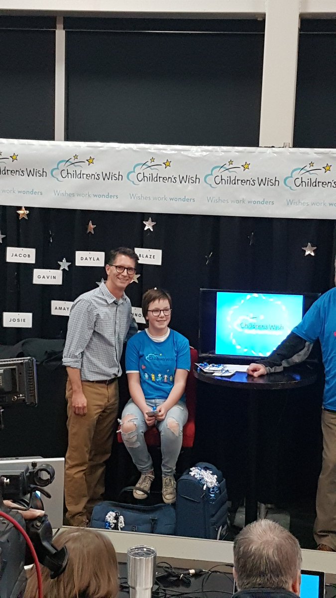#cwffamilyfeud <a href="/Red_Shores/">Red Shores 19+</a> <a href="/TheGrayGroup/">The Gray Group</a> @ChildrensWishPE Having a great time  for a great cause!