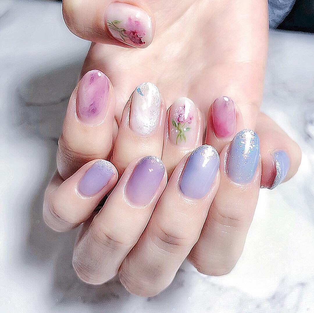 Ayaka あやねこ T Co Zcohuwi47l 今のネイル 左右違うデザインなのだけど ほんと可愛いすぎる色合い 今日ネイルのジヨンさんが恵比寿で韓国で仕入れたプチプラのお洋服やコスメのポップアップショップ夜までやってるから ちょこっと