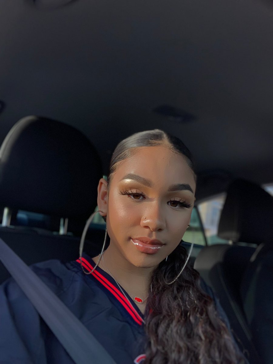 elainaaanicole tweet picture