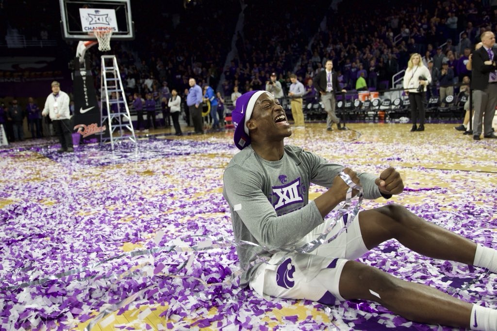 KStateMBB's tweet photo. Raining confetti

#KStateMBB https://t.co/pAoXG7Lkoe