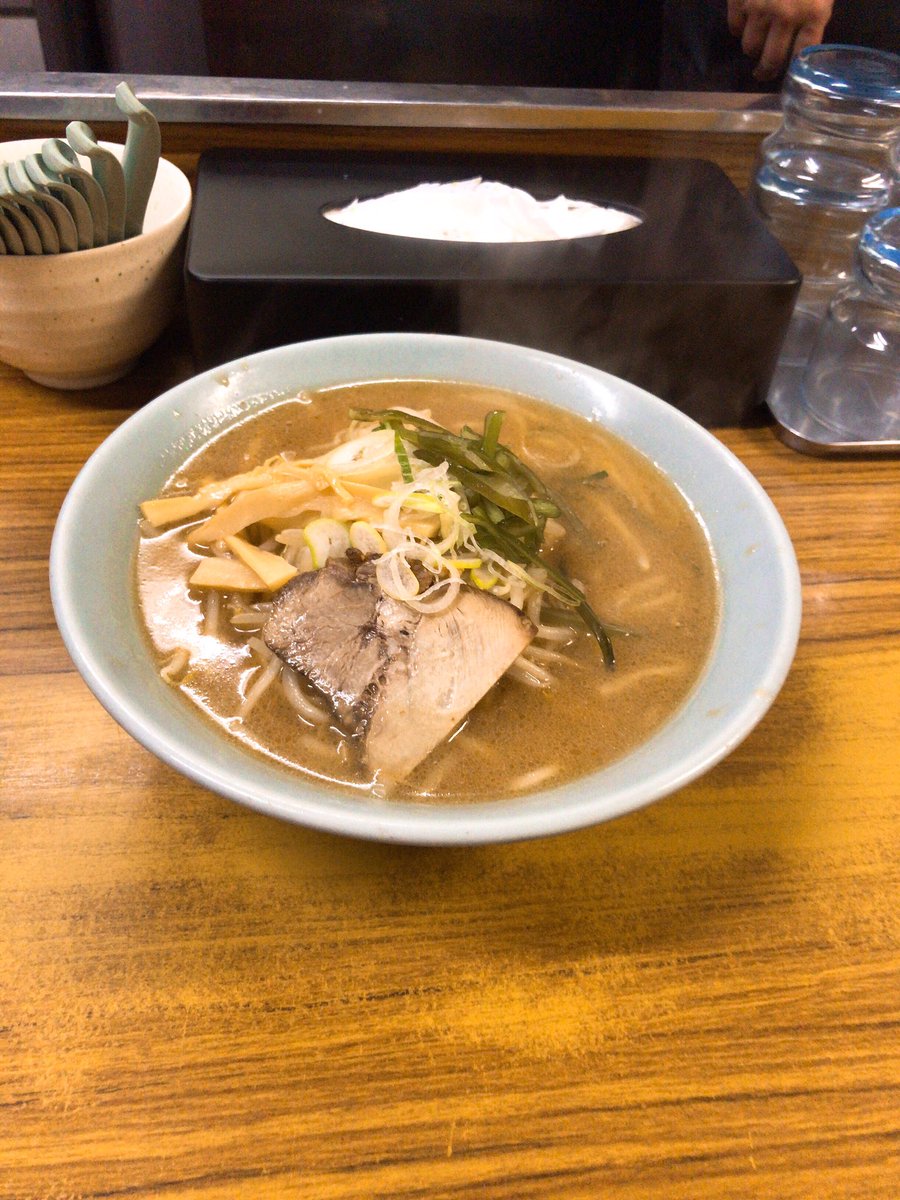 kiyoofdeath's tweet photo. #味噌ラーメン at  #福来軒  #すすきの店

#Longestablished 星人w
What's up?

1965年?月オープン、 創業54年の老舗札幌ラーメン😄茎わかめが目印❣️笑

Dark taste of the perfect to tighten🍜

#人気店  #西山ラーメン  #西山  
 #もやし入れますか  #色紙  
#すすきの #札幌ラーメン #noodles https://t.co/RyNewzPkhO
