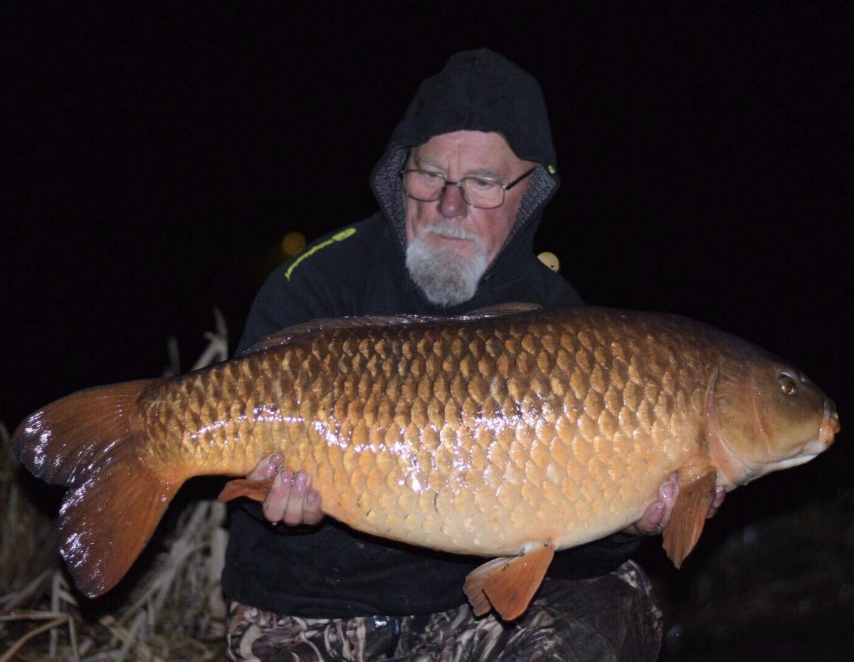 MoyesMichael's tweet photo. 35lb 8oz  #Midkentfisheries #Ridgemonkey https://t.co/zMaVSKQEHZ