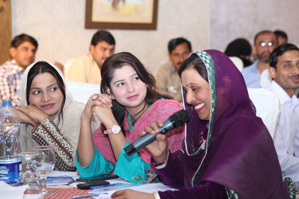 PPAFofficial's tweet photo. 13th Citi-PPAF Microentrepreneurship training workshop Day II. Entrepreneurs are being provided with basic marketing and financial management training to help them grow their business.
  @Citi FDN #CitiFDN #CMA2019 #CitiPPAF2019 #Microfinance #EmpoweringMicroenterprenuers https://t.co/VF2hIUL1I3