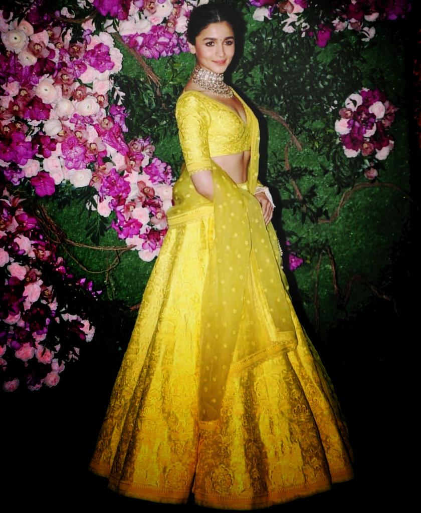 BestOfAliaa_'s tweet photo. Yellow beauty 💛🌟 https://t.co/XlCTRbjvhu