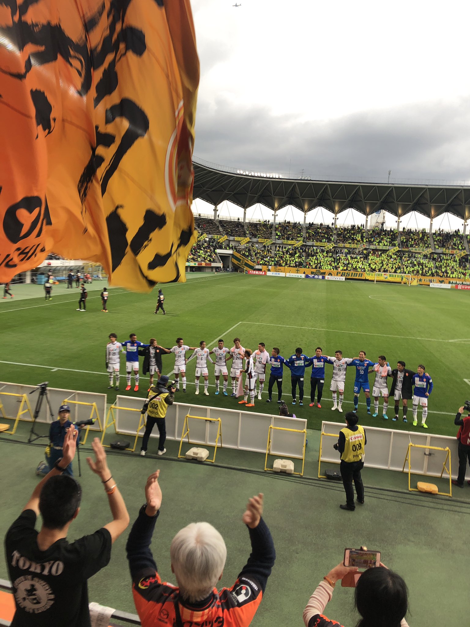 楠木 レノファ山口5 2ジェフ千葉 今季初勝利きたー 最後エンドレスアカペラアツかった これからまだまだ勝って行こう Renofa T Co G28miegxra Twitter